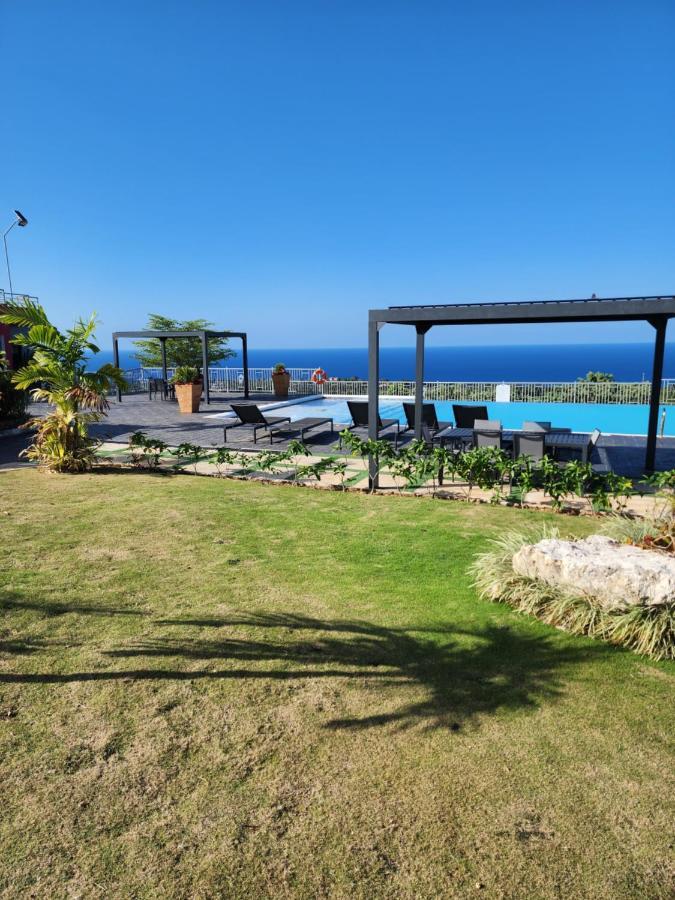 Pyramid Joy, 2 Bedroom Villa, Ocho Rios, Jamaica エクステリア 写真