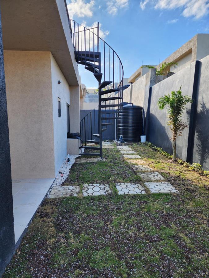 Pyramid Joy, 2 Bedroom Villa, Ocho Rios, Jamaica エクステリア 写真
