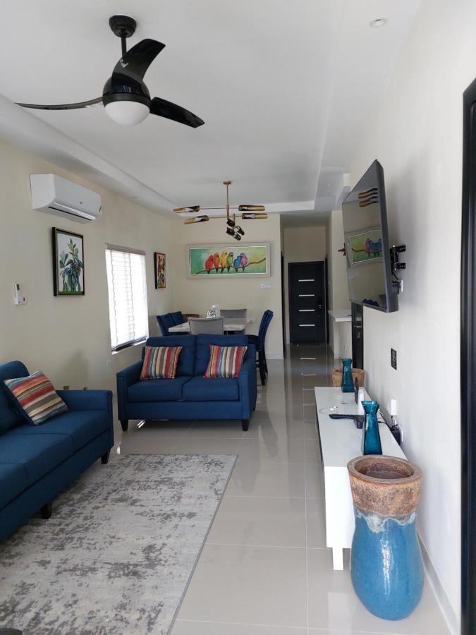 Pyramid Joy, 2 Bedroom Villa, Ocho Rios, Jamaica エクステリア 写真