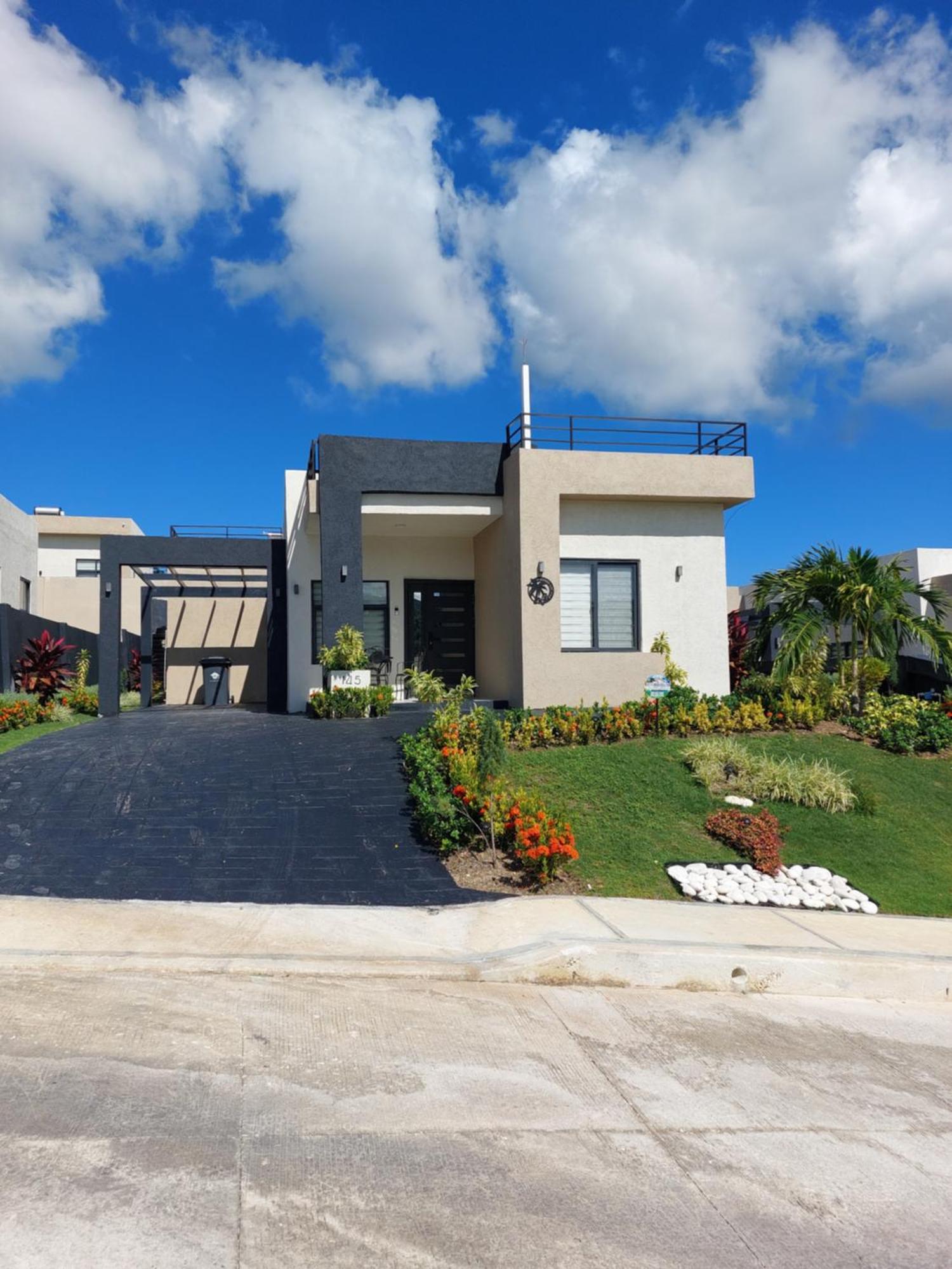 Pyramid Joy, 2 Bedroom Villa, Ocho Rios, Jamaica エクステリア 写真